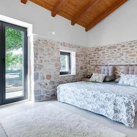Stanca By Interhome